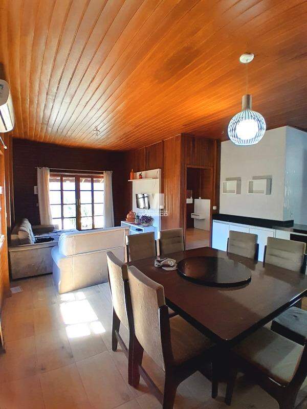 Casa à venda no bairro Santa Luzia: