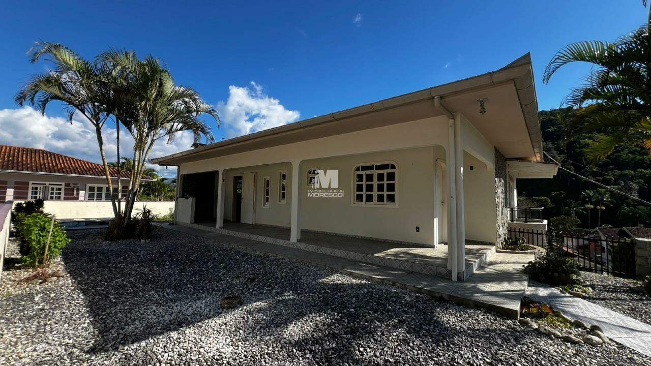 Casa de 4 quartos, 160m² no bairro Cedrinho, em Brusque | Eu Corretor