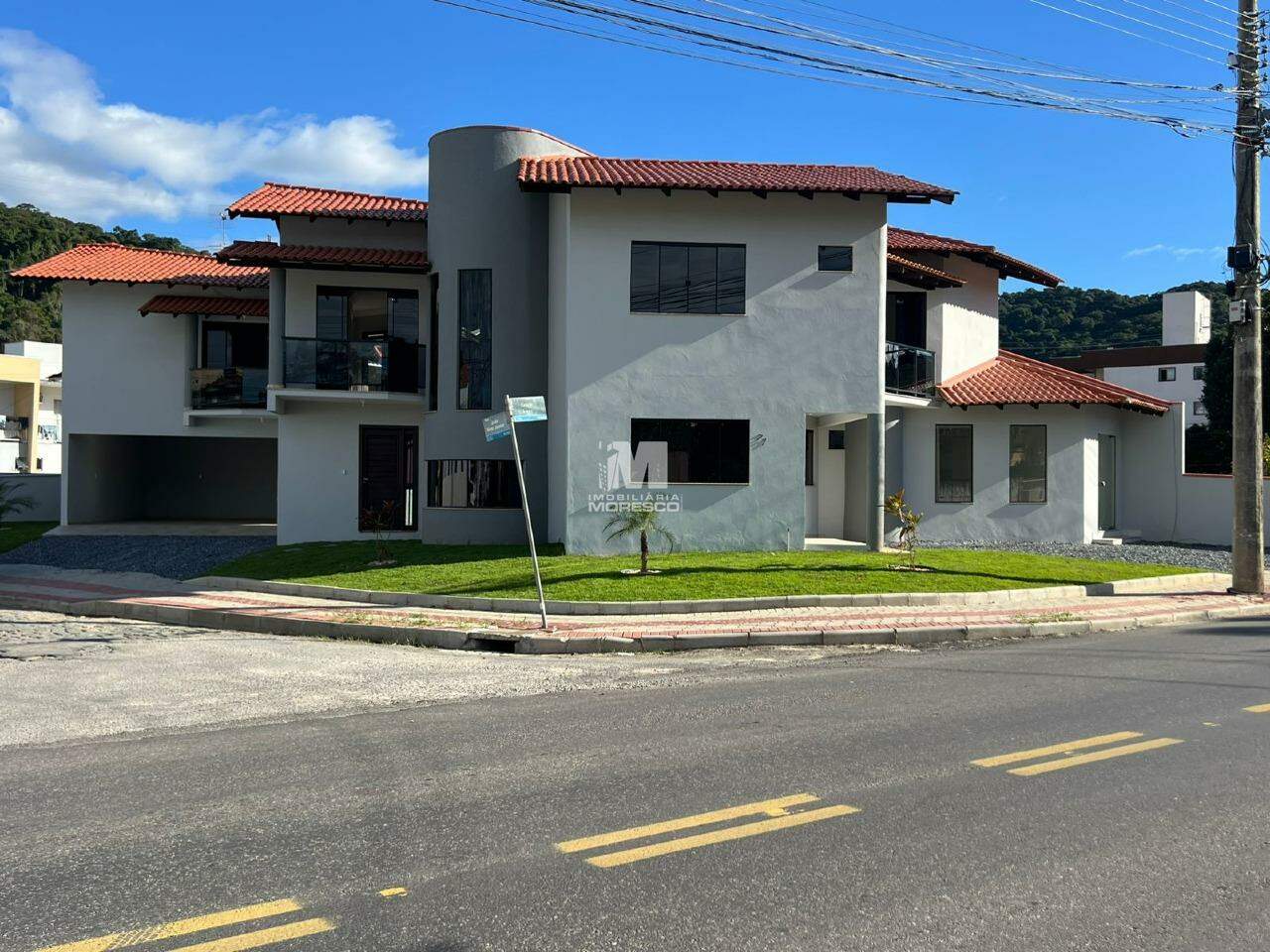 Casa de 3 quartos, 339m² no bairro Guarani, em Brusque | Eu Corretor