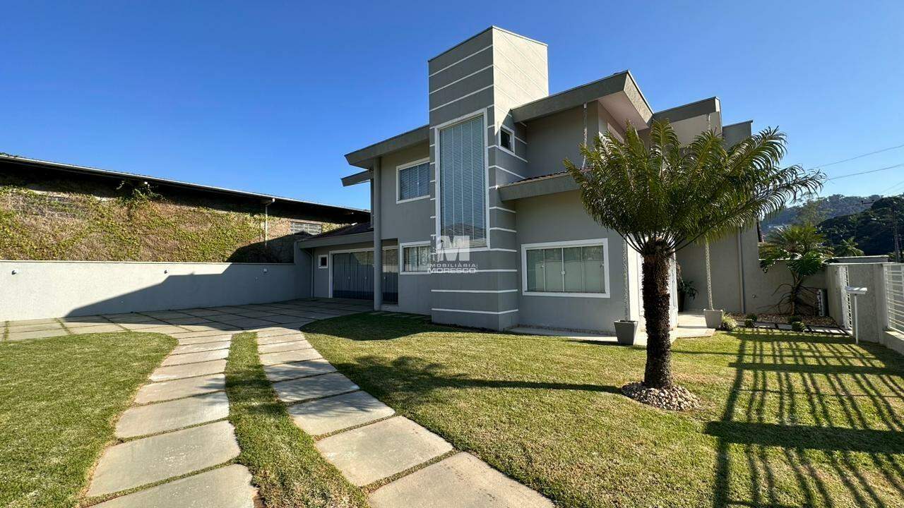 Casa de 3 quartos, 200m² no bairro Centro, em Guabiruba | Eu Corretor