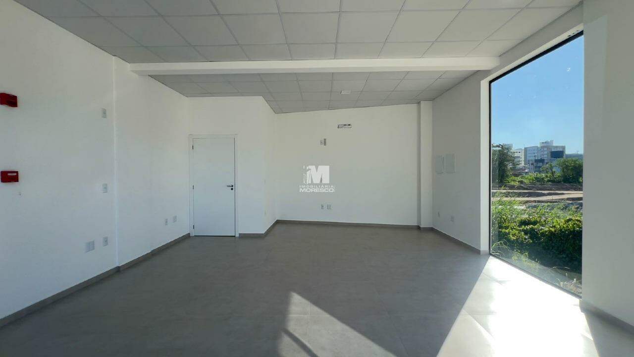 Sala Comercial de 72m² no bairro Souza Cruz, em Brusque | Eu Corretor