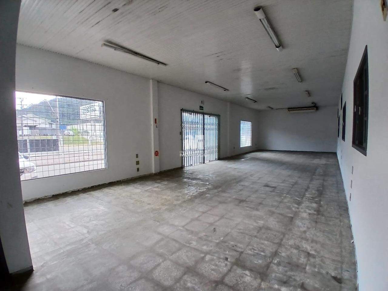 Galpão / Depósito / Armazém de 600m² no bairro Bateas, em Brusque | Eu Corretor