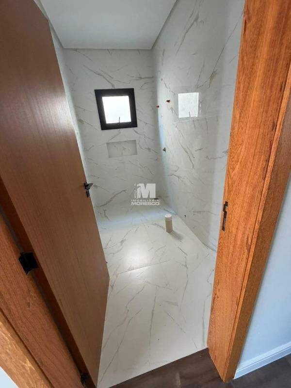 Casa à venda no bairro Primeiro de Maio: