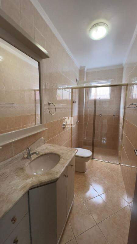 Apartamento para aluguel no bairro Centro: