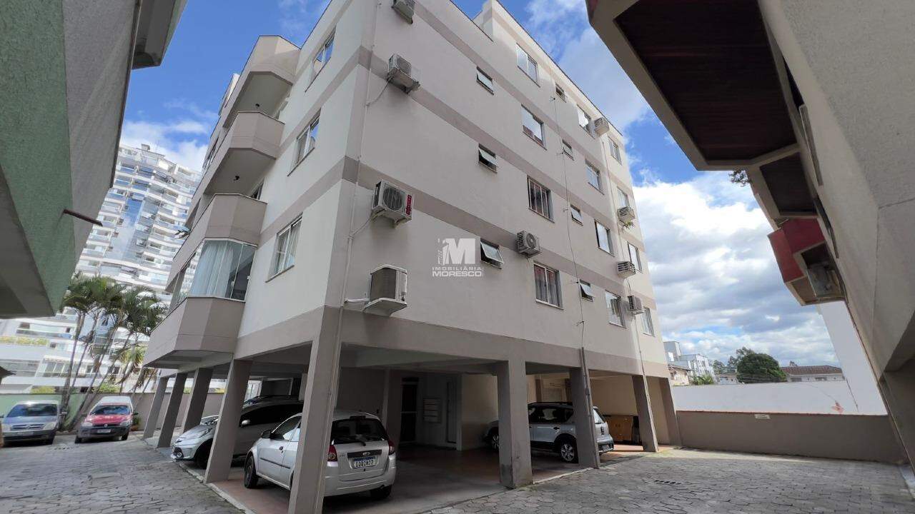 Apartamento para aluguel no bairro Centro: