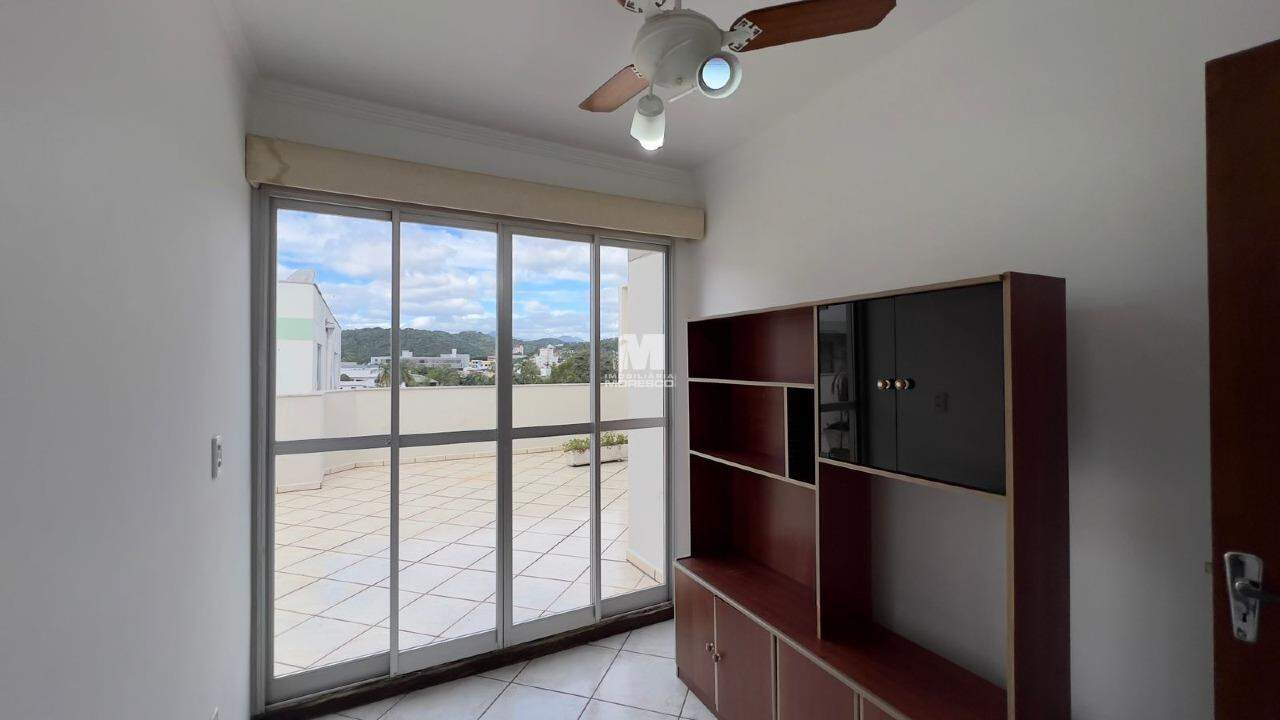 Apartamento para aluguel no bairro Centro: