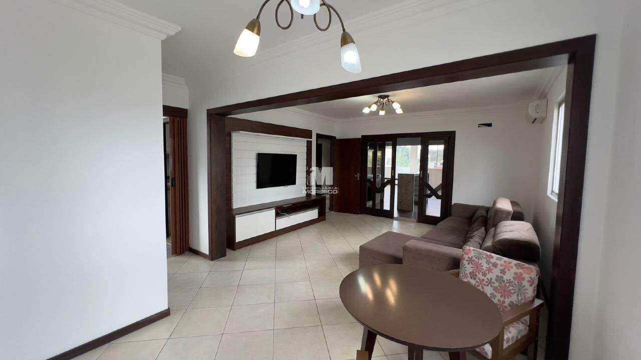 Apartamento para aluguel no bairro Centro: