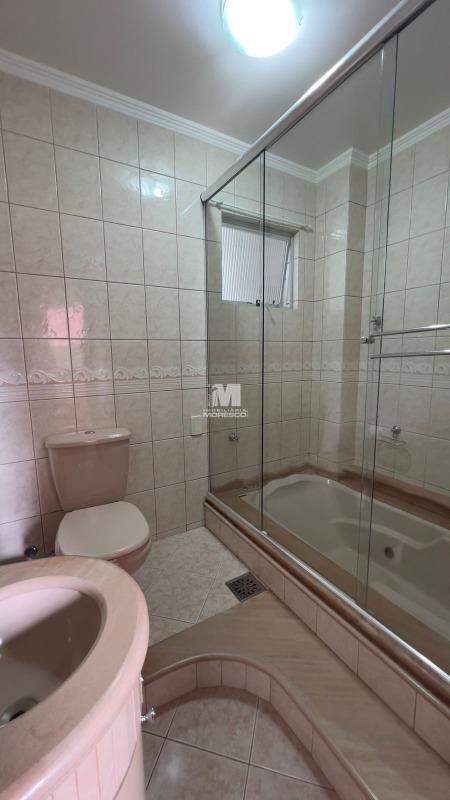 Apartamento para aluguel no bairro Centro: