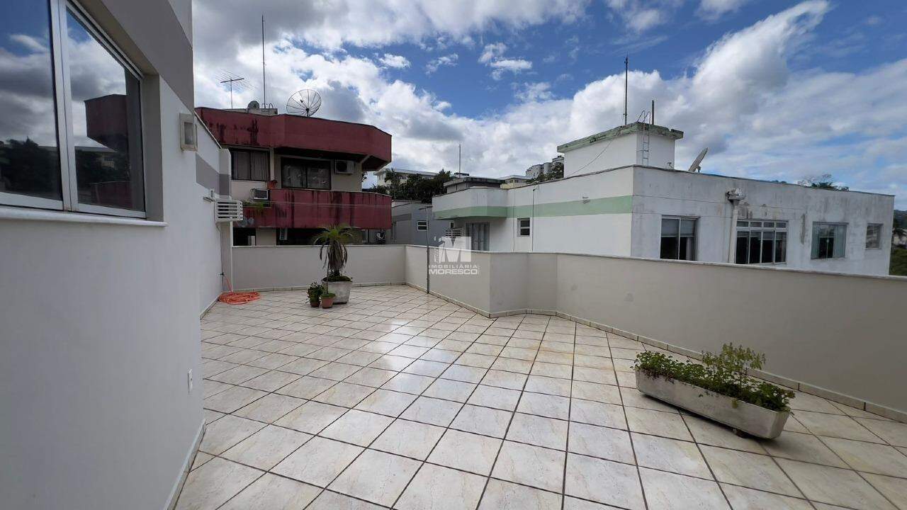 Apartamento para aluguel no bairro Centro: