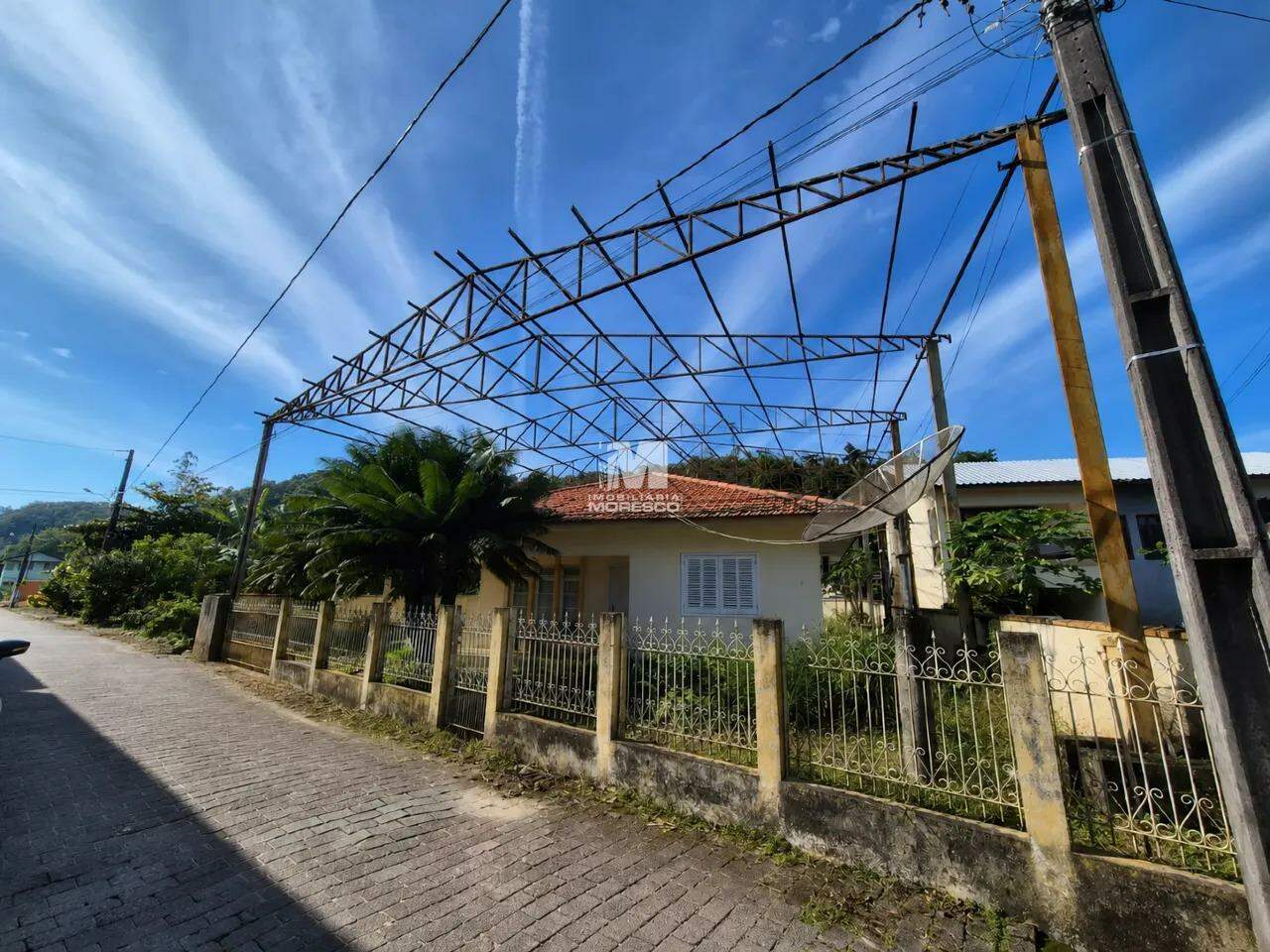 Casa à venda no bairro Centro: 