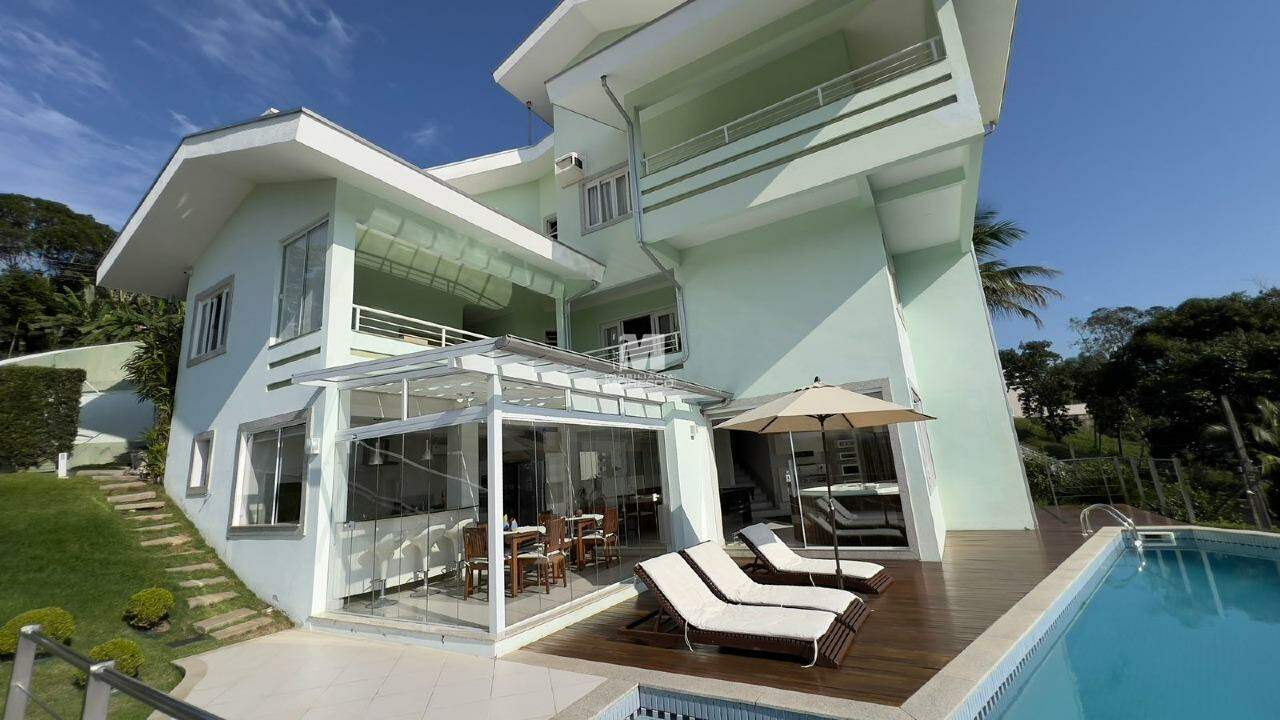Casa de 4 quartos, 460m² no bairro Primeiro de Maio, em Brusque | Eu Corretor
