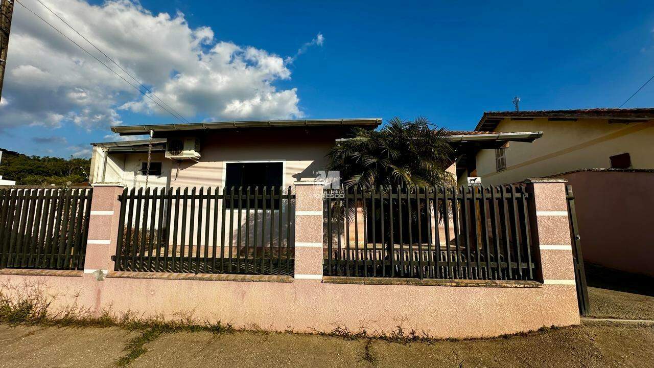 Casa de 3 quartos, 142m² no bairro Dom Joaquim, em Brusque | Eu Corretor