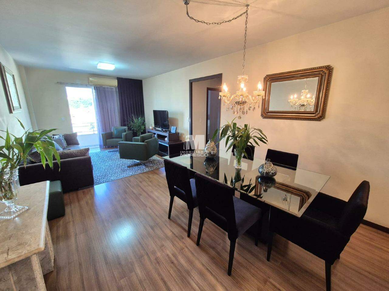 Apartamento à venda no bairro Centro: