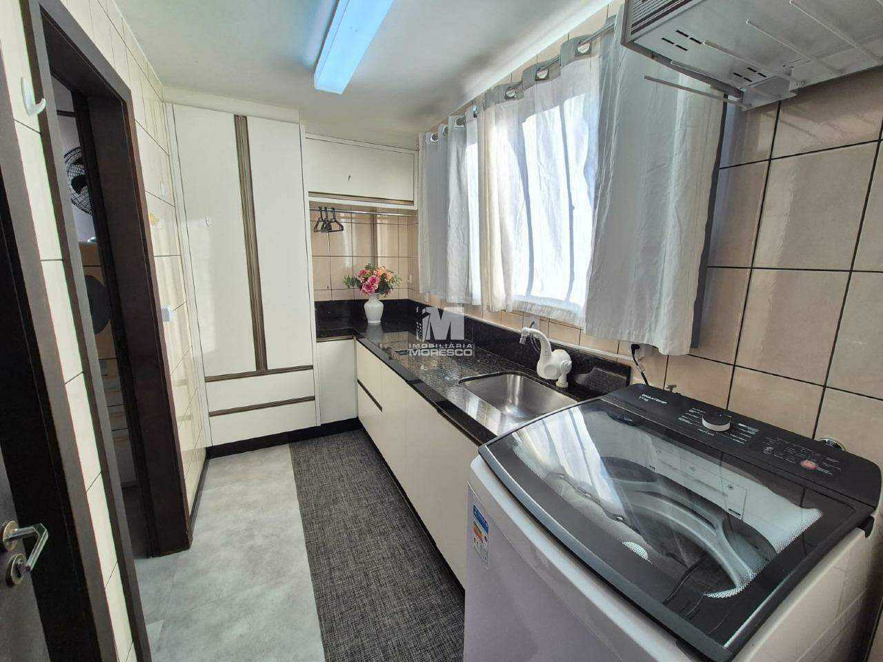 Apartamento à venda no bairro Centro: 