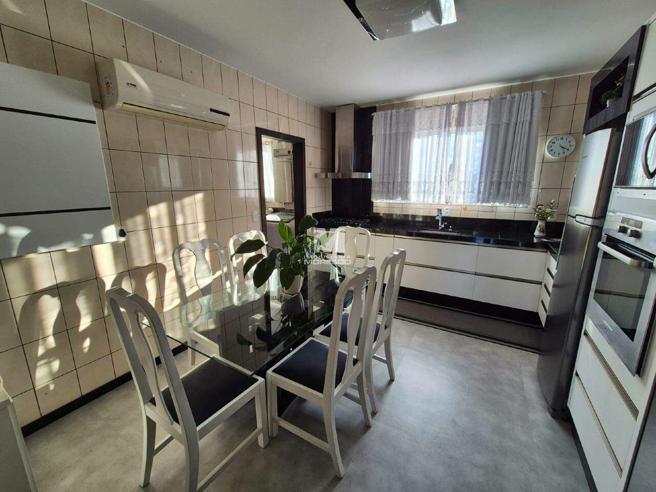 Apartamento à venda no bairro Centro: 