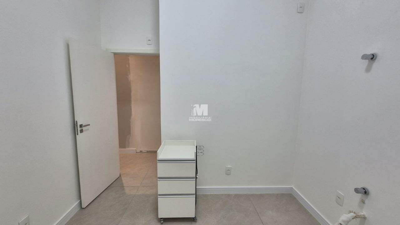 Sala Comercial à venda no bairro Souza Cruz: 