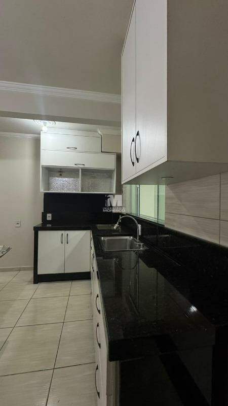 Casa à venda no bairro Dom Joaquim: