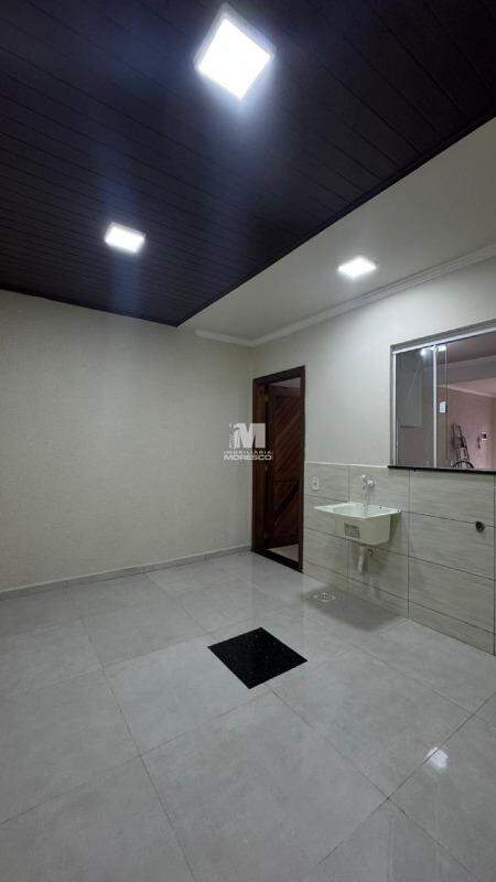 Casa à venda no bairro Dom Joaquim: