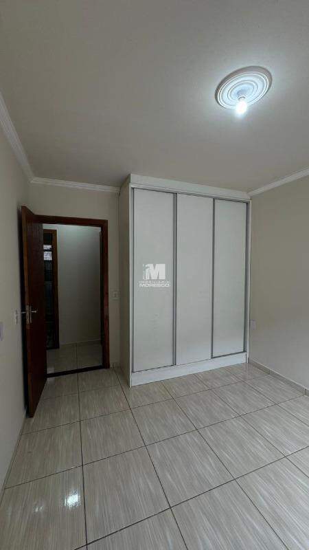 Casa à venda no bairro Dom Joaquim: