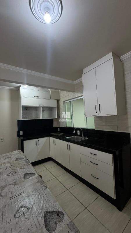 Casa à venda no bairro Dom Joaquim: