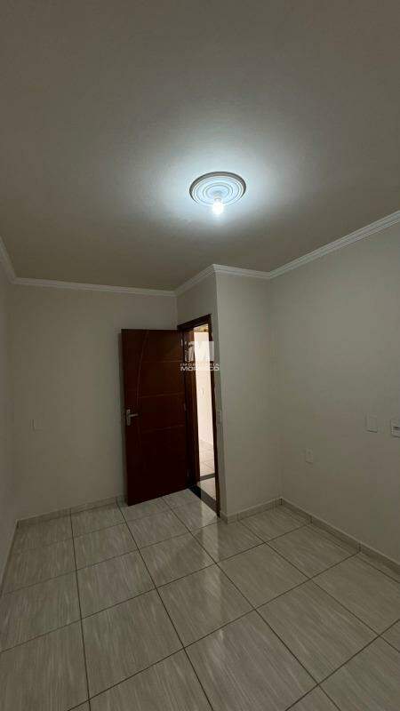 Casa à venda no bairro Dom Joaquim: