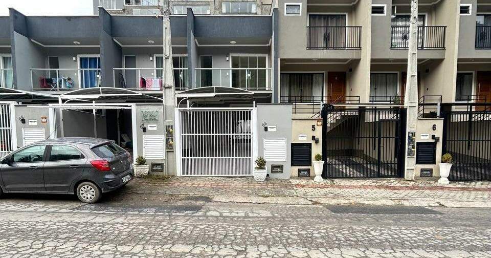 Casa à venda no bairro Dom Joaquim: