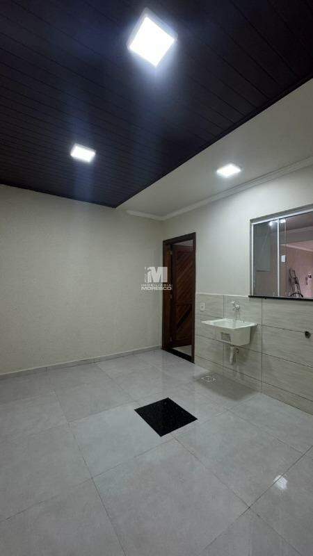 Casa à venda no bairro Dom Joaquim: