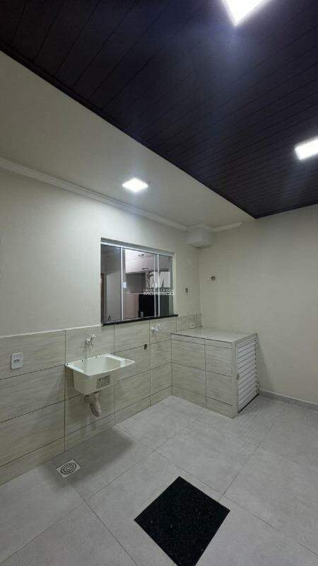 Casa à venda no bairro Dom Joaquim: