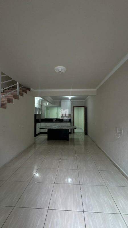 Casa à venda no bairro Dom Joaquim: