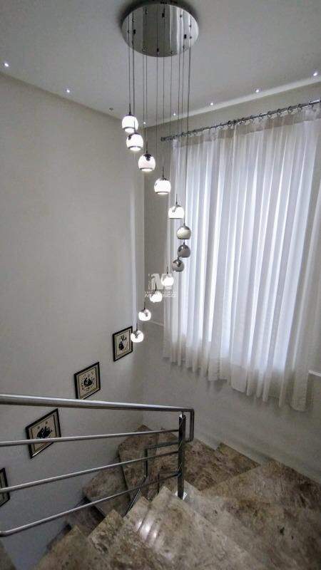 Casa à venda no bairro São Luiz: 