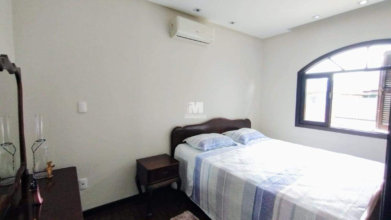 Casa à venda no bairro São Luiz: 