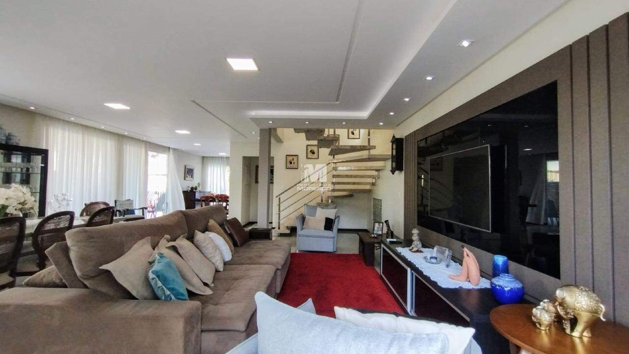 Casa à venda no bairro São Luiz: 