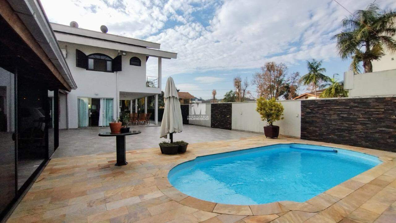 Casa à venda no bairro São Luiz: 