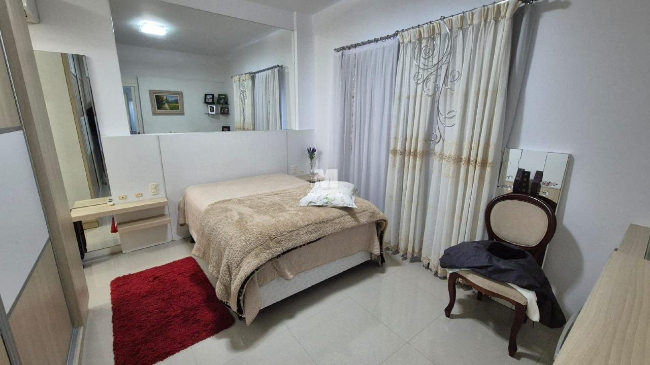Apartamento à venda no bairro São Luiz: 