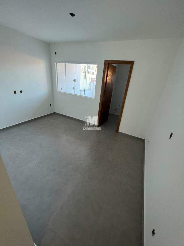 Casa para aluguel no bairro Limeira Baixa: 