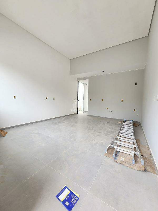 Casa para aluguel no bairro Limeira Baixa: 