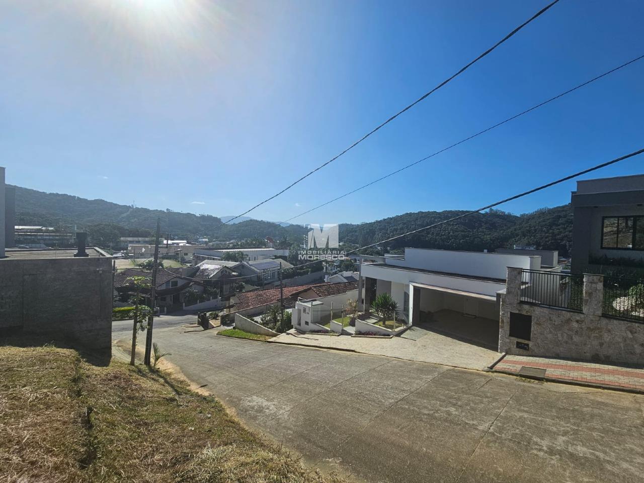 Terreno à venda no bairro Guarani: 
