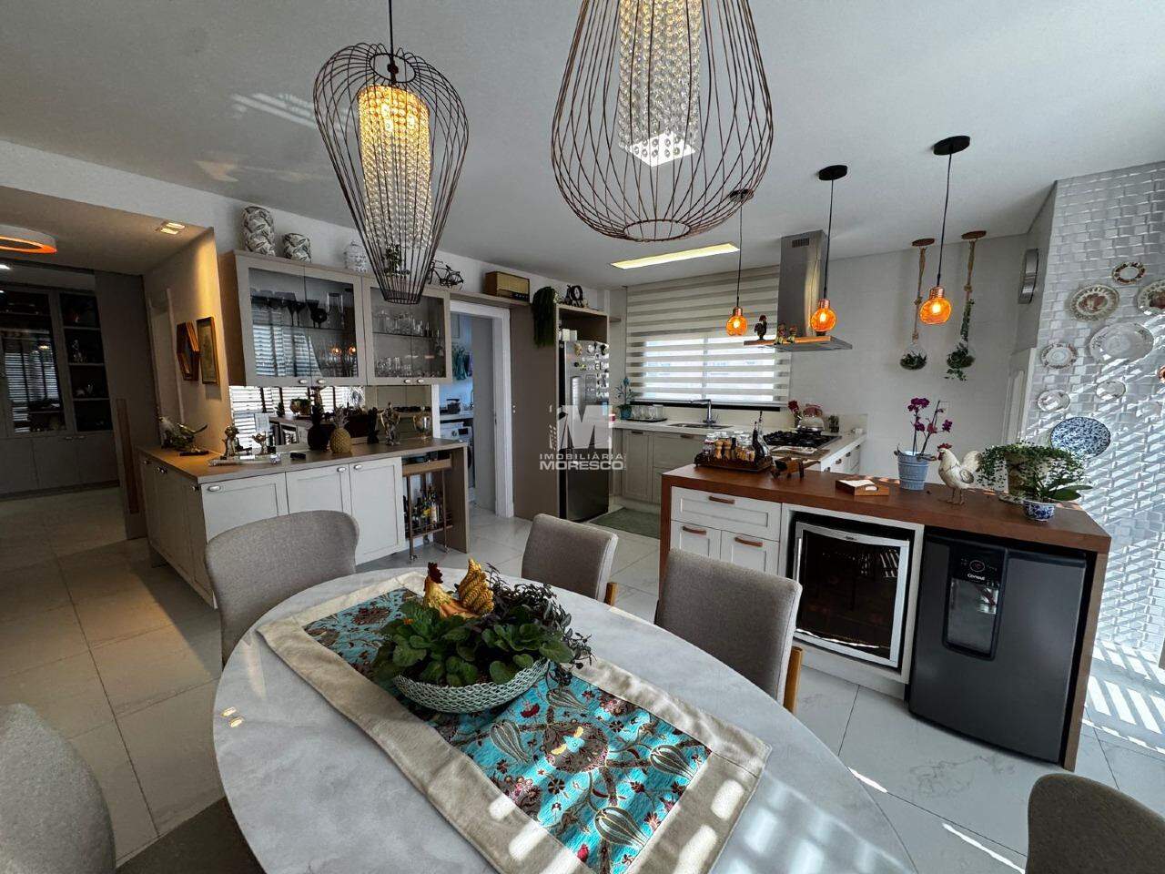 Apartamento à venda no bairro Centro I: 