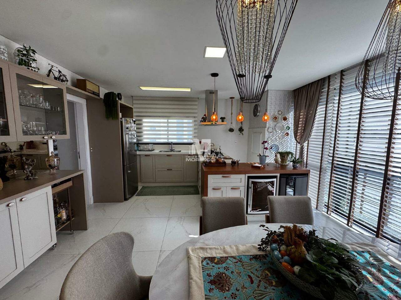 Apartamento à venda no bairro Centro I: 