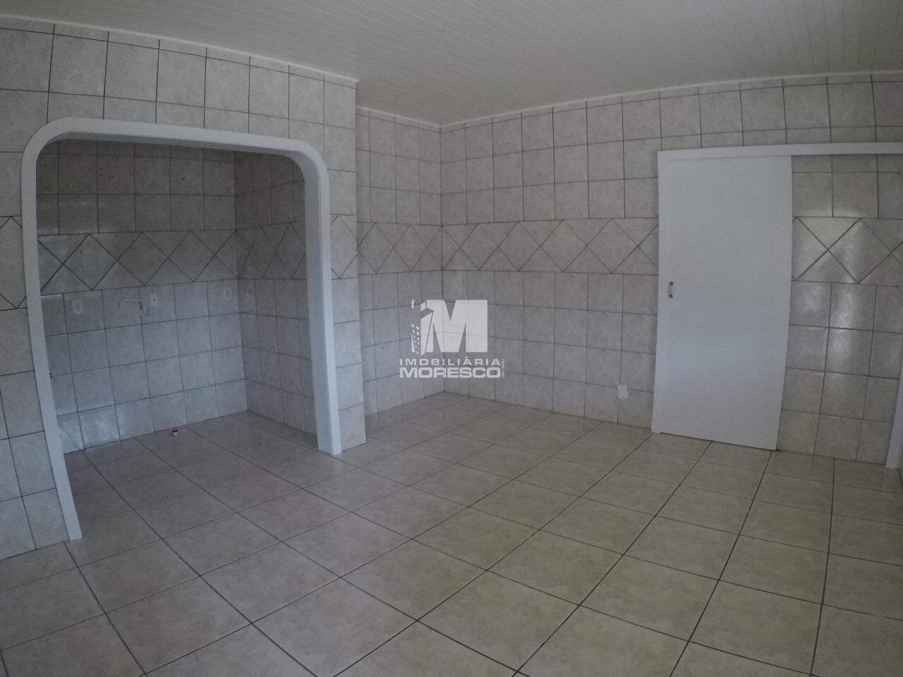 Casa para aluguel no bairro Salto: 