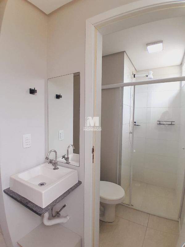 Flat à venda no bairro Santa Terezinha: 