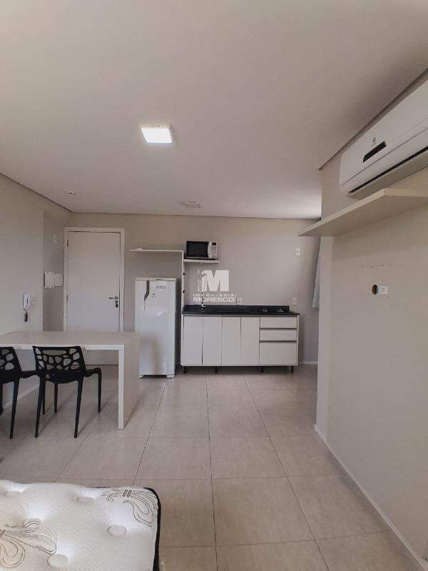 Flat à venda no bairro Santa Terezinha: 