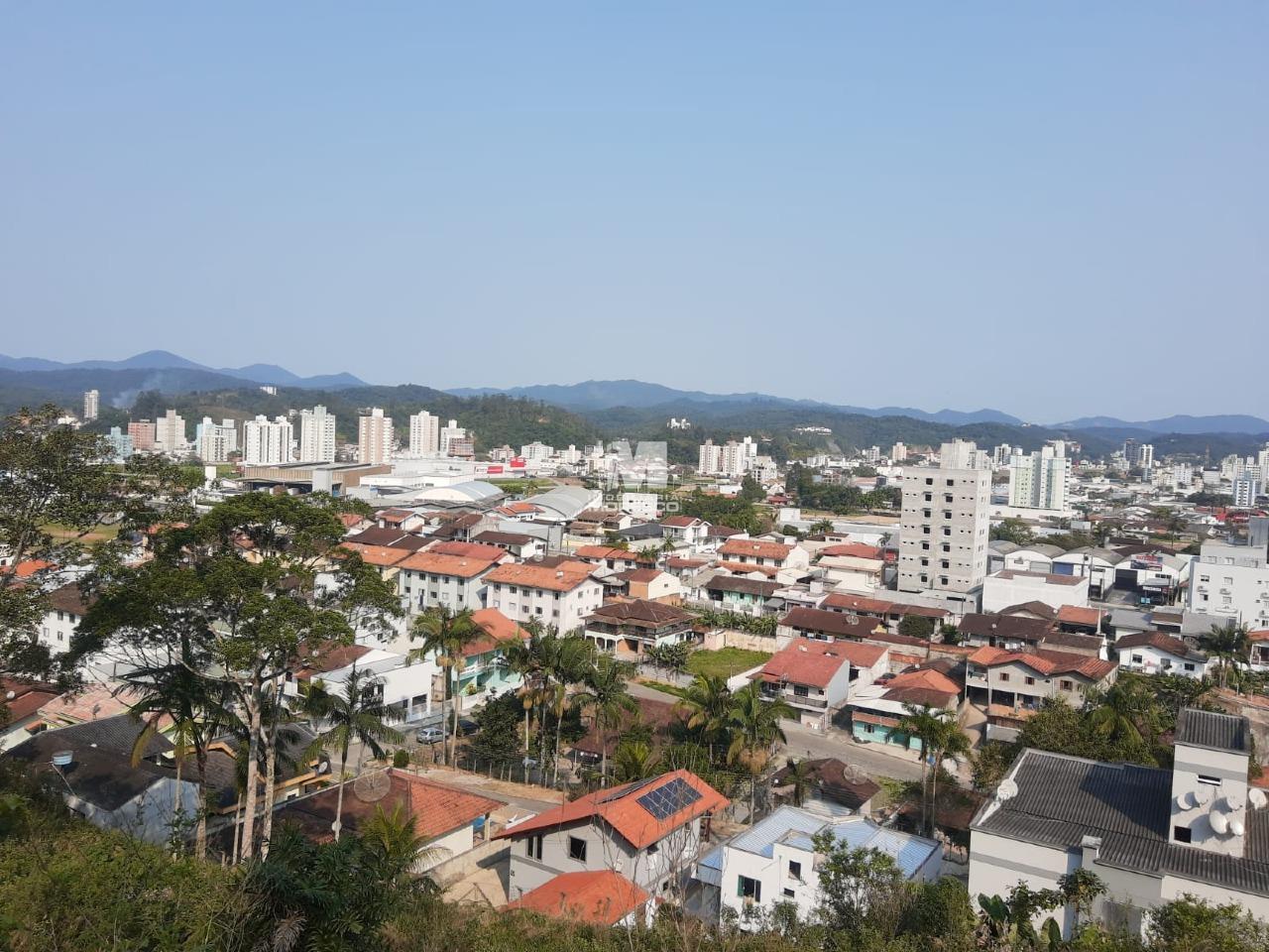 Terreno à venda no bairro Steffen: 