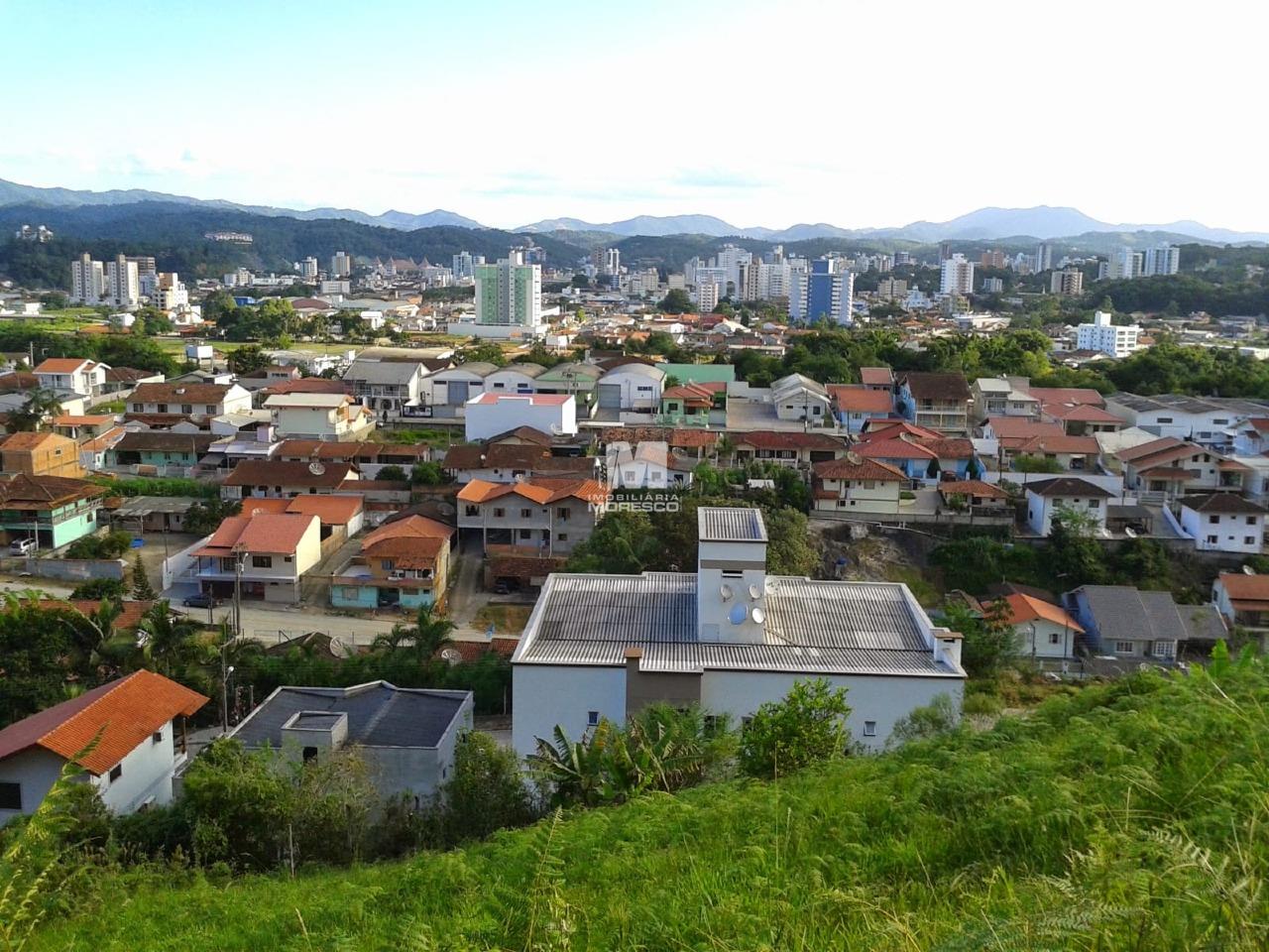 Terreno à venda no bairro Steffen: 