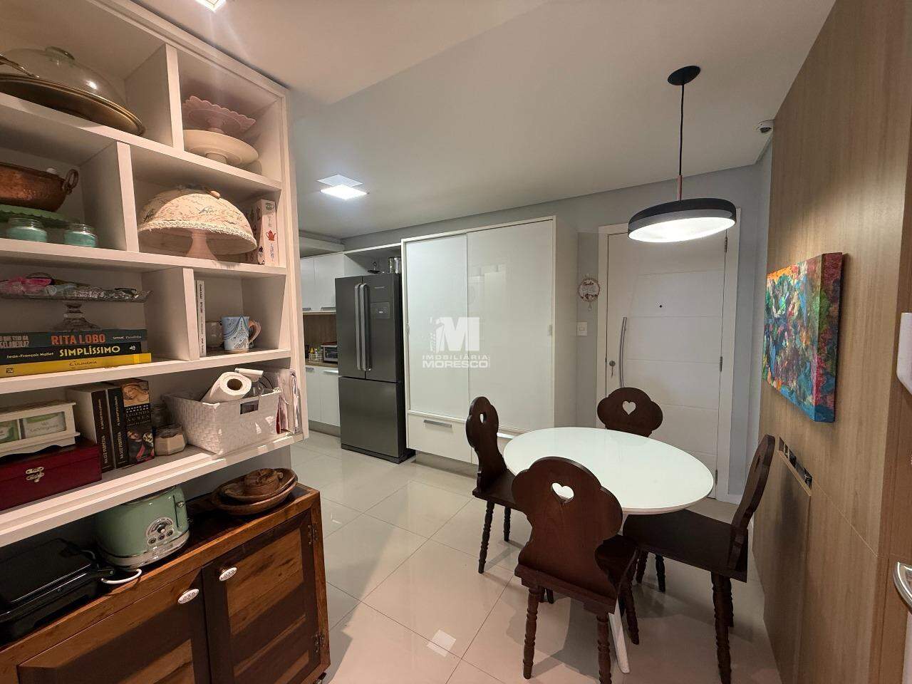 Apartamento à venda no bairro São Luiz: 