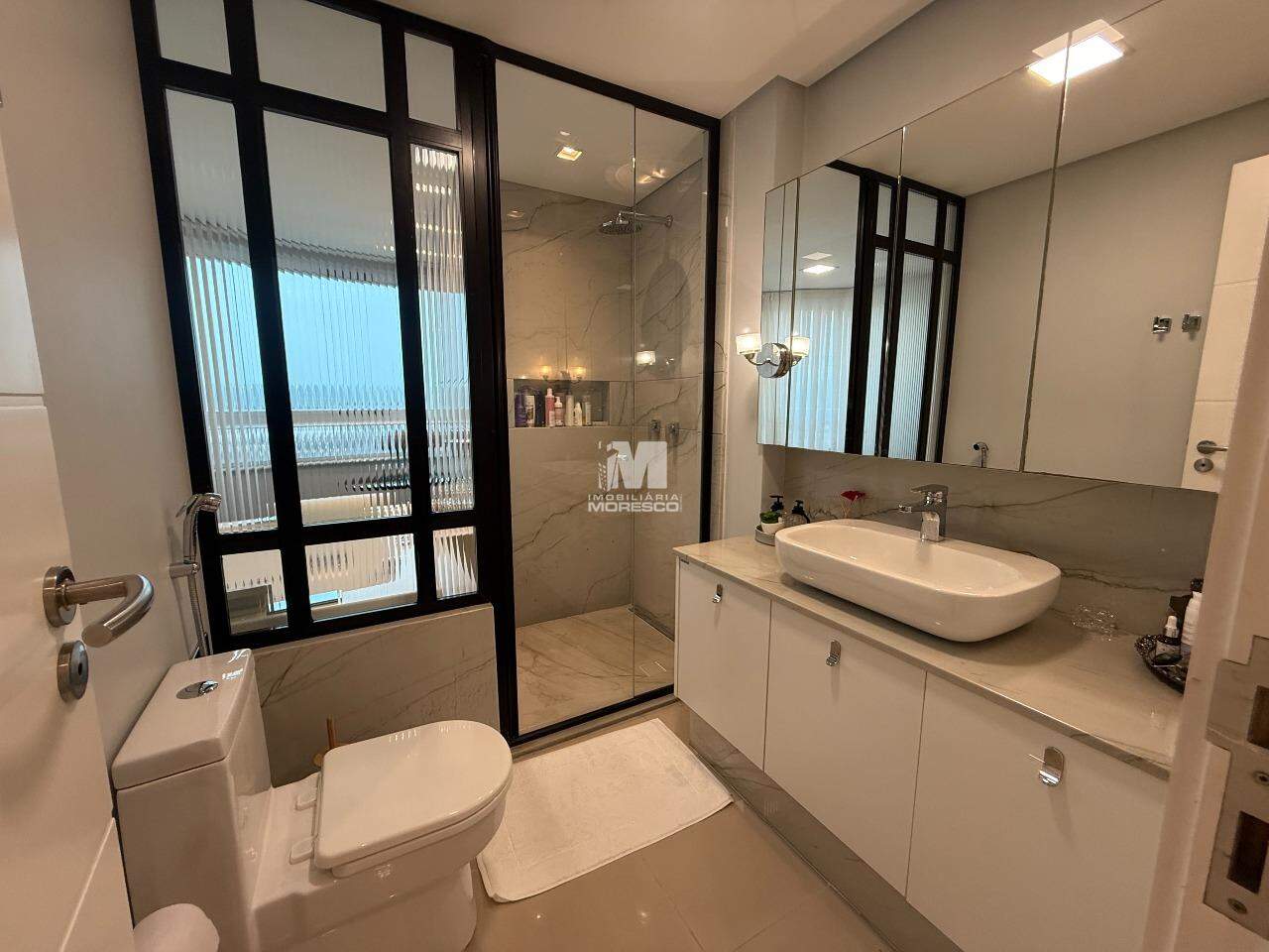 Apartamento à venda no bairro São Luiz: 
