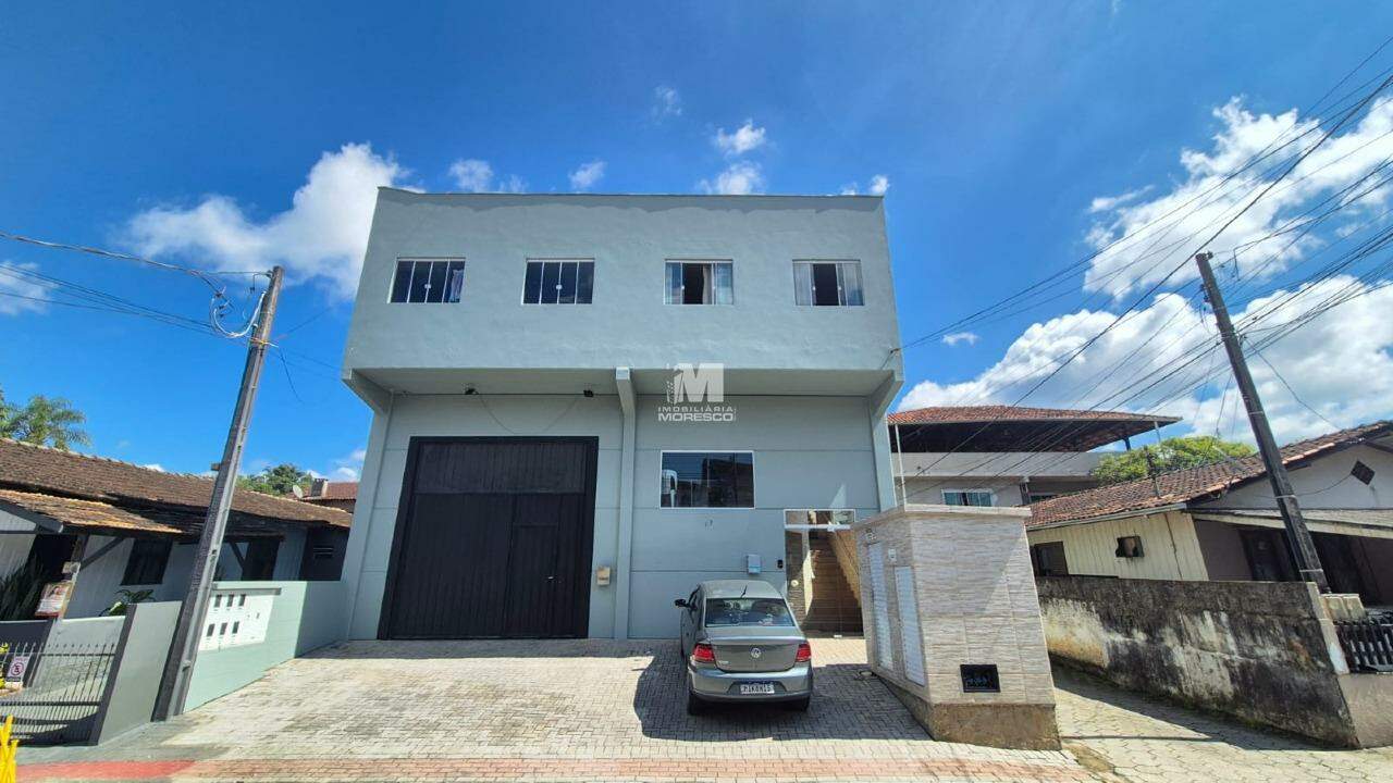 Galpão à venda no bairro Santa Terezinha: