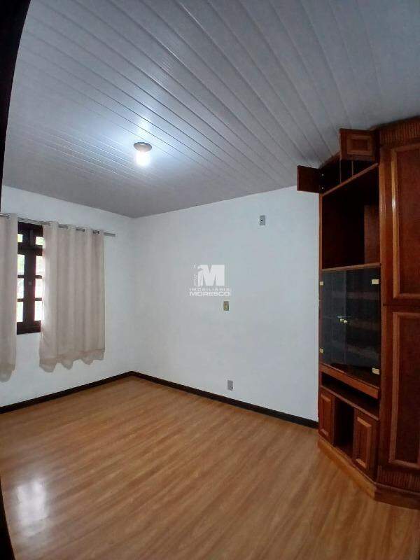 Casa para aluguel no bairro Primeiro de Maio: 