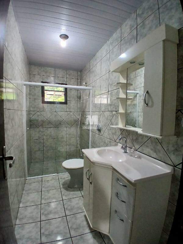 Casa para aluguel no bairro Primeiro de Maio: 