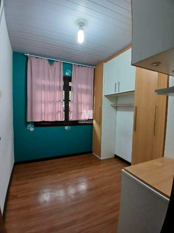 Casa para aluguel no bairro Primeiro de Maio: 